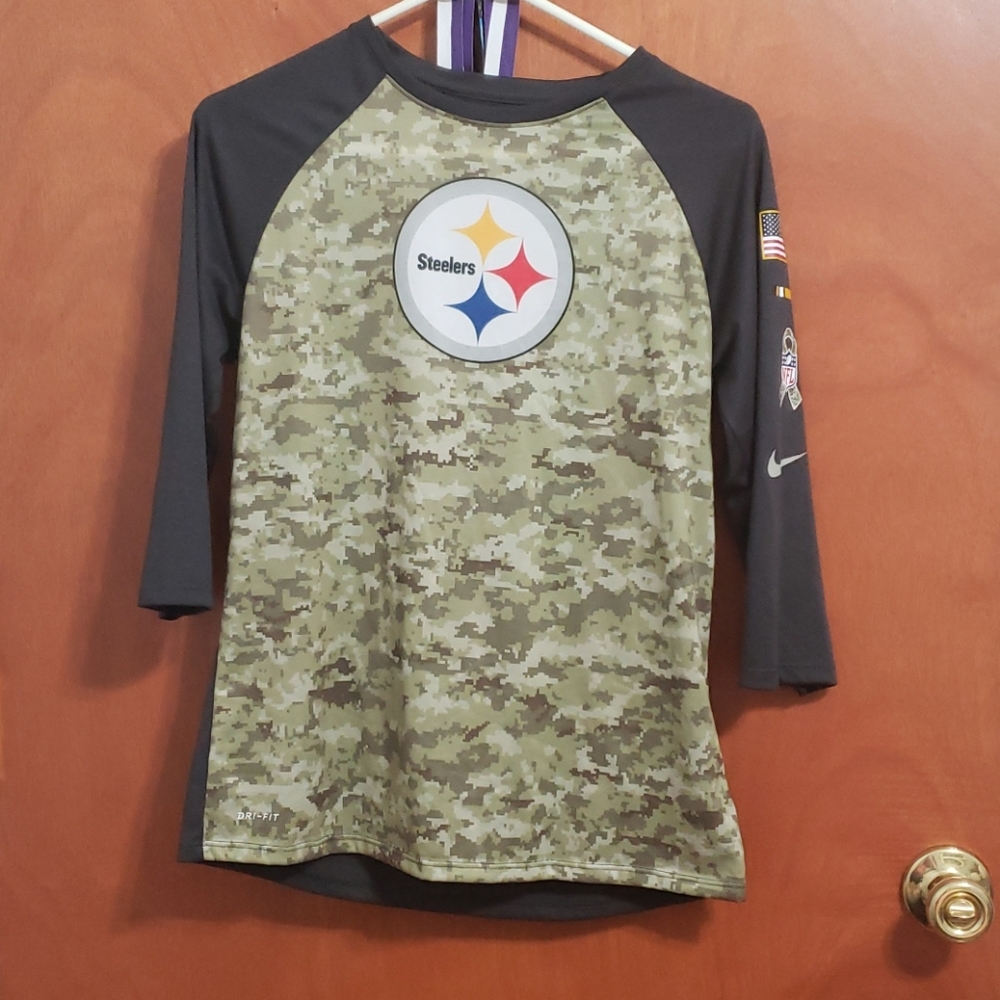 Nike Pittsburgh Steelers shirt